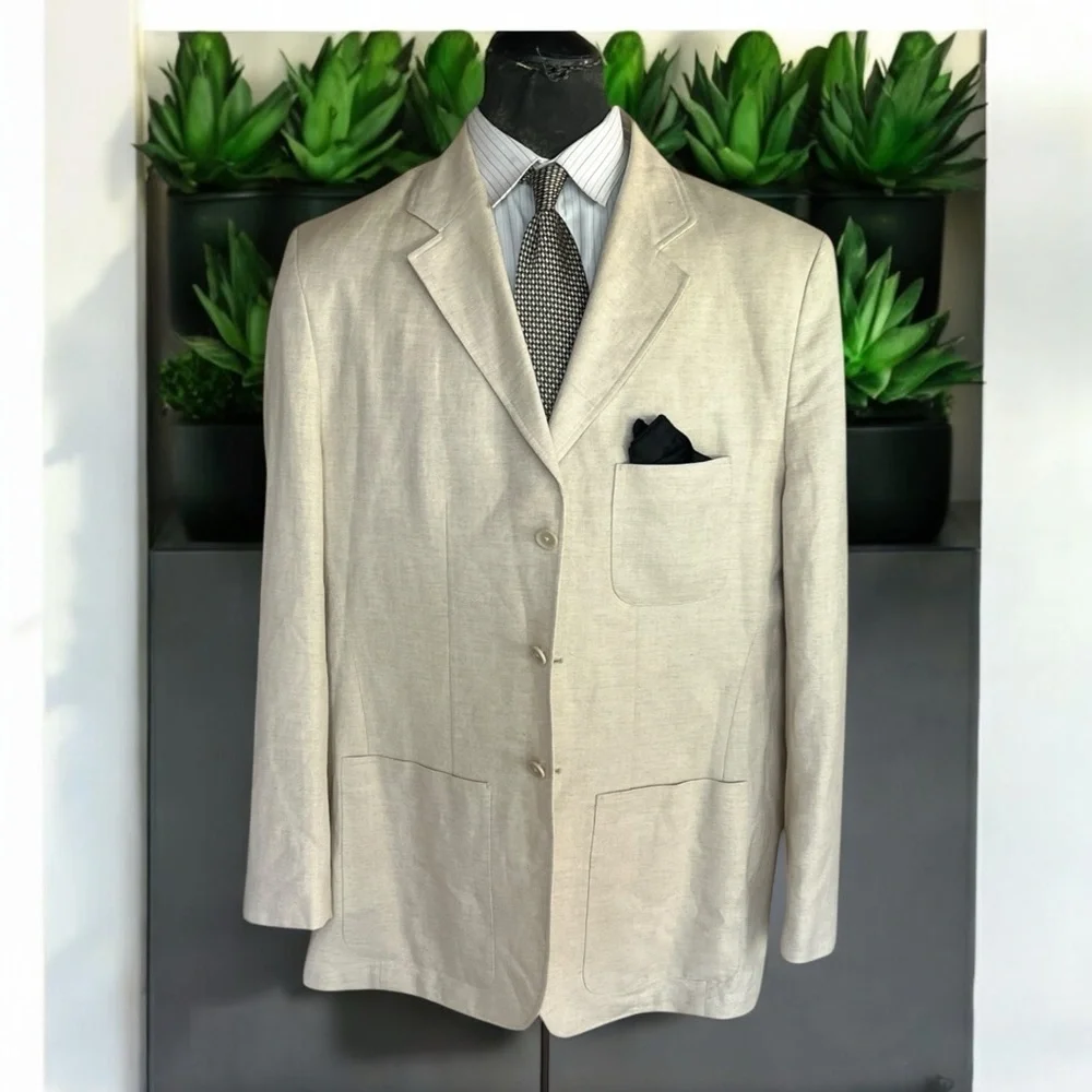 Structure Cream Sport Coat with Refined Tailoring☑️